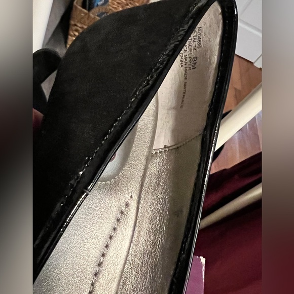 Me Too Size 8 Black Suede Chunky Heel, NWT  (orig $99) - Picture 7 of 9